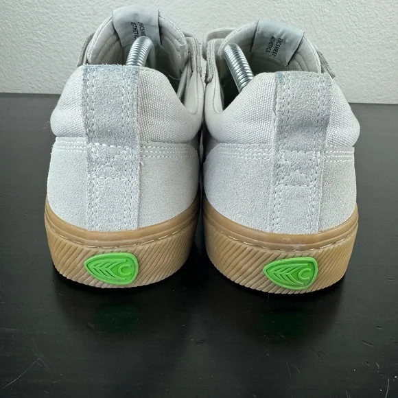 CARIUMA Catiba Pro Skate Gum Sole Mens 9.5 women’s 11 White/Ivory Suede Sneakers - Picture 4 of 8